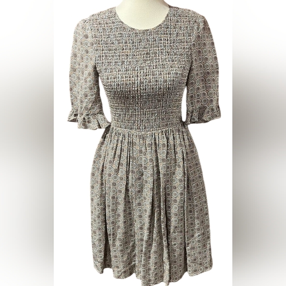 Gal Meets Glam Piper Floral Smoked Fit & Flare Dress - Picture 2 of 9